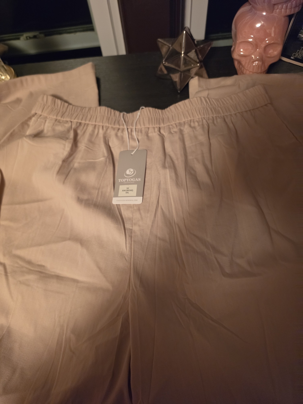 Relaxed Wide-Leg Pants in Light Taupe - Picture 3 of 3